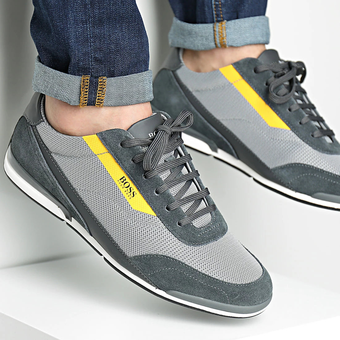 Sortie 🛒 Baskets Saturn Low Profile 50464407 Open Grey de BOSS 🌟