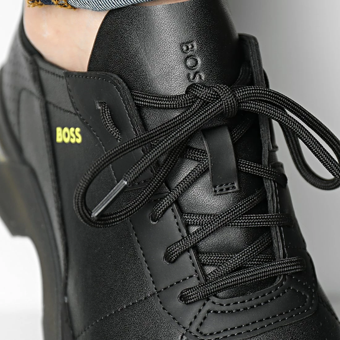 Grosses soldes ✔️ Baskets Netroit Runner 50470868 Black de BOSS ✨ – Image 3