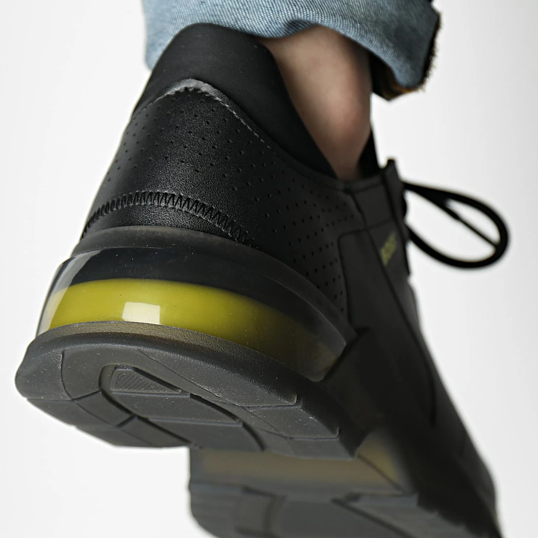 Grosses soldes ✔️ Baskets Netroit Runner 50470868 Black de BOSS ✨ – Image 4