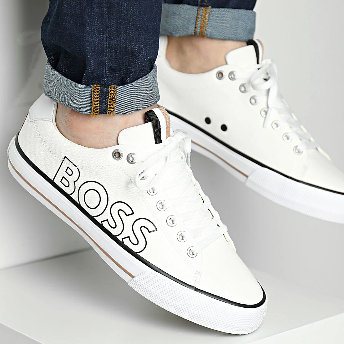 Grosses soldes ⌛ Baskets Aiden Tennis 50470884 White de BOSS 🎉