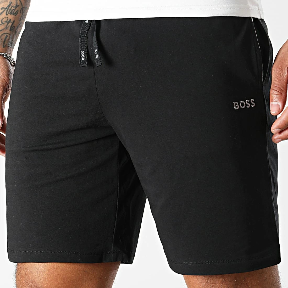 Top 10 ✔️ Short Jogging 50469561 Noir de BOSS 🌟 – Image 3