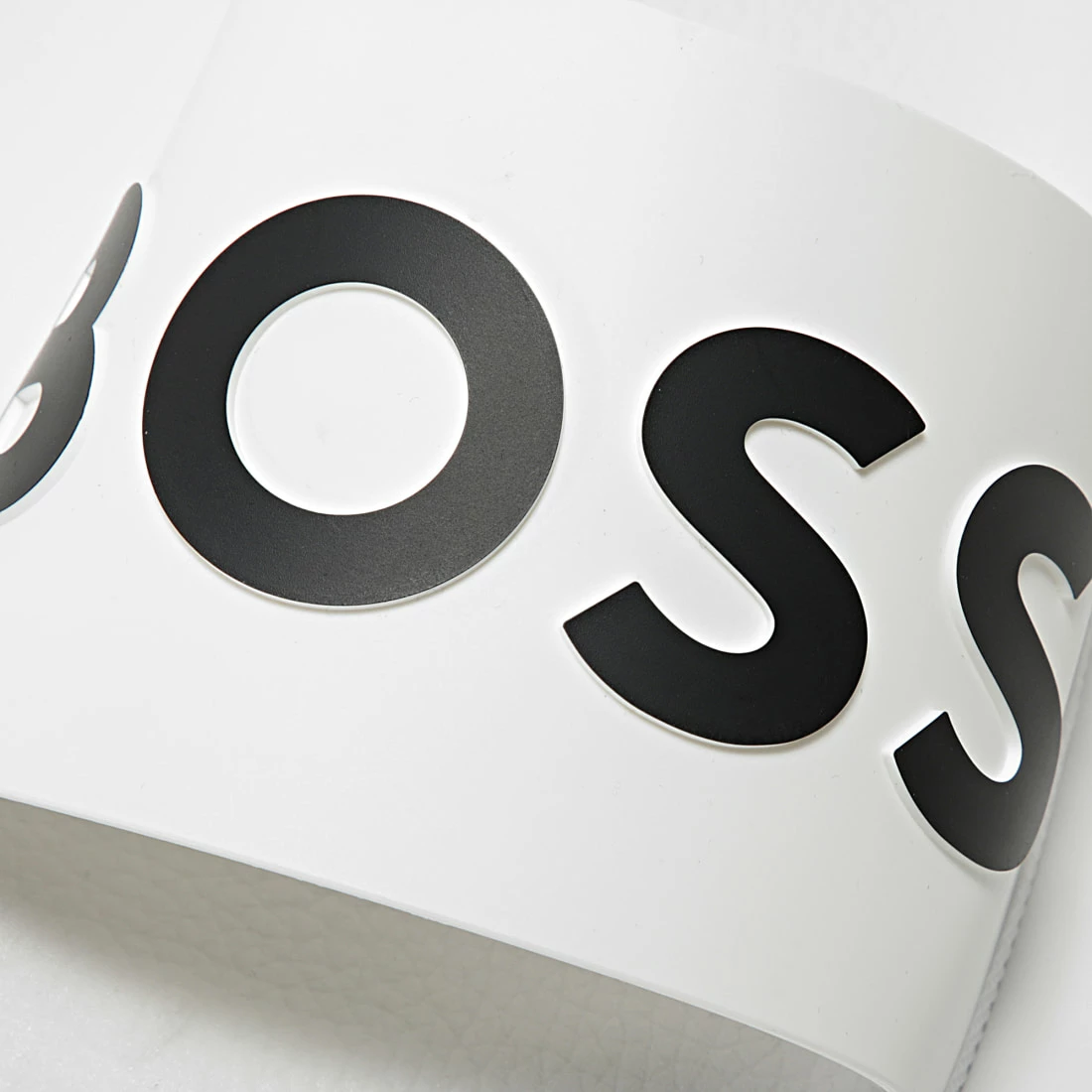 Sortie 🤩 Claquettes Bay Slide 50471271 White de BOSS 🤩 – Image 2