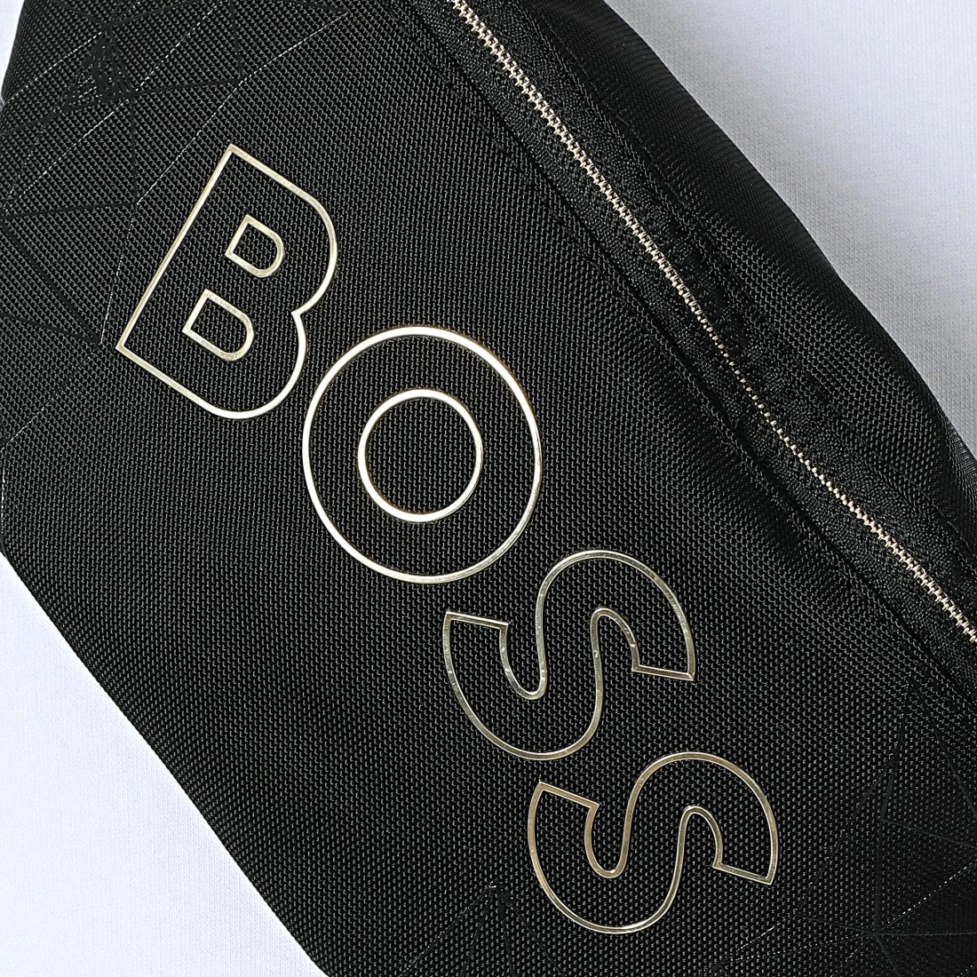 De gros ✨ Sac Banane Catch 50481395 Noir Doré de BOSS 🤩 – Image 2
