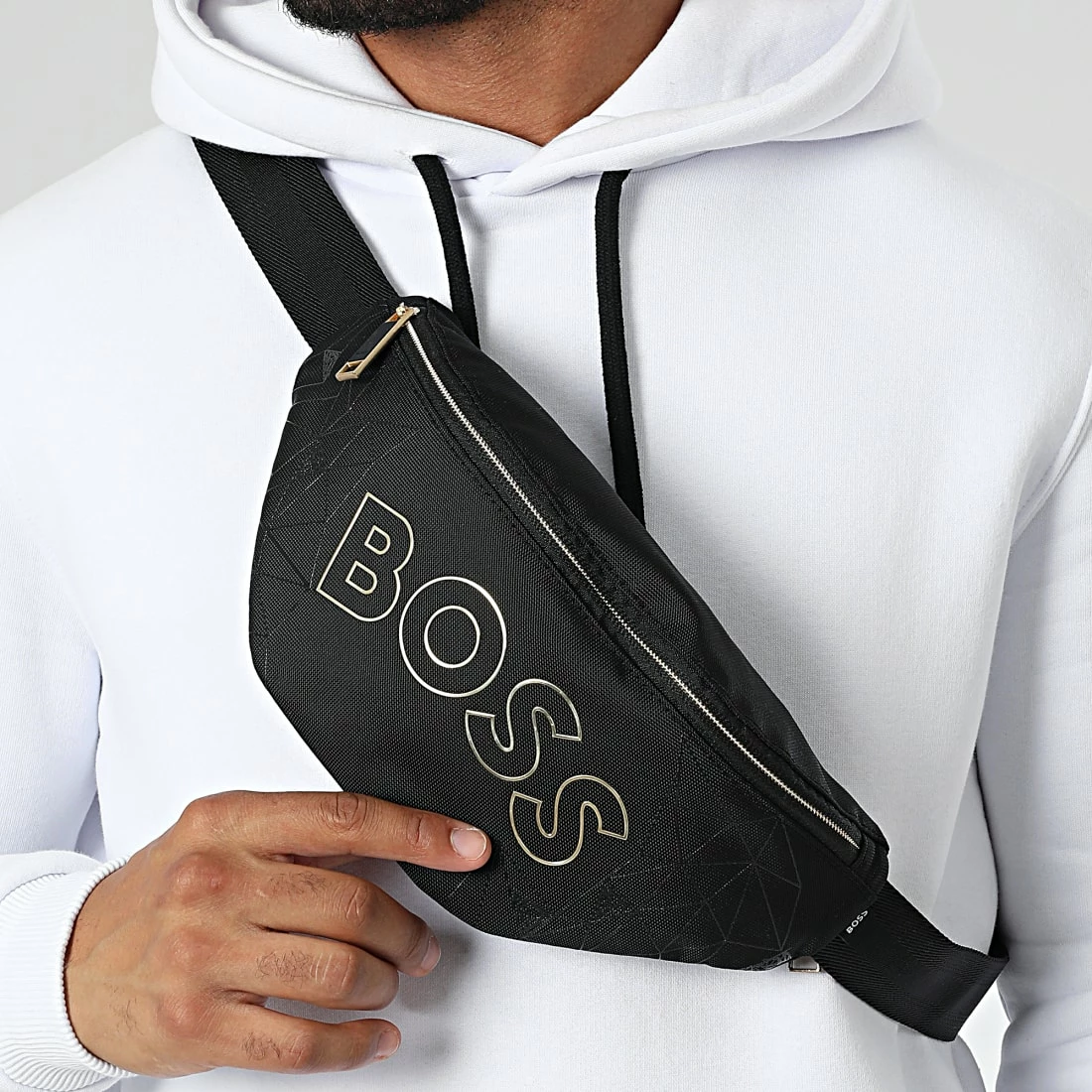 De gros ✨ Sac Banane Catch 50481395 Noir Doré de BOSS 🤩 – Image 3