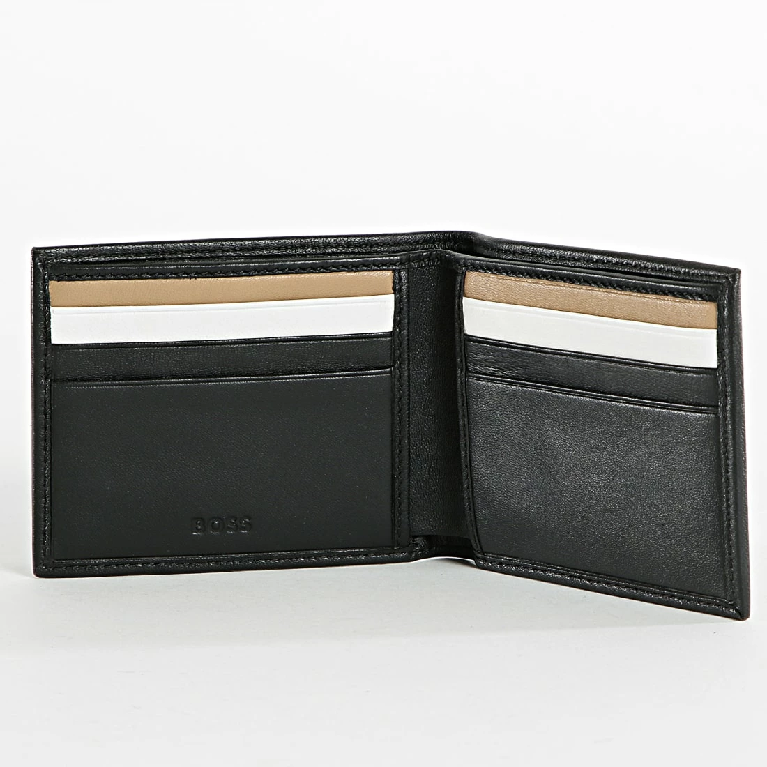 Le moins cher ❤️ Portefeuille Byron 50479670 Noir de BOSS ❤️ – Image 3