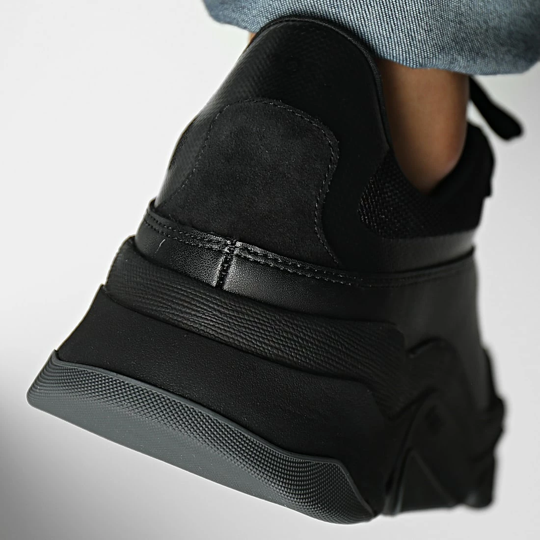 Le moins cher 🛒 Baskets Parkour Runner 50475450 Black de BOSS 🔔 – Image 4