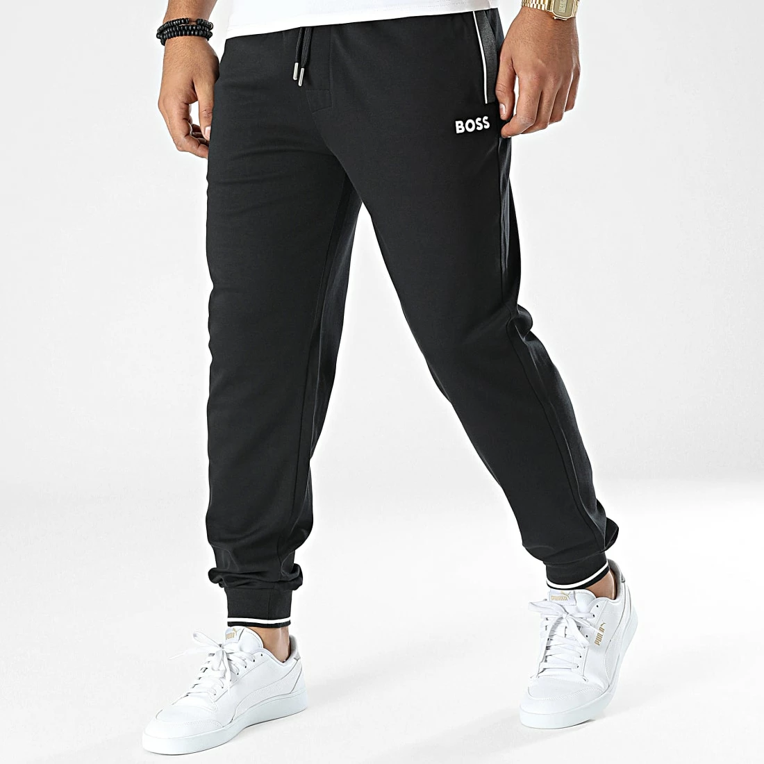Les meilleures critiques de 👏 Pantalon Jogging 50480536 Noir de BOSS 😀