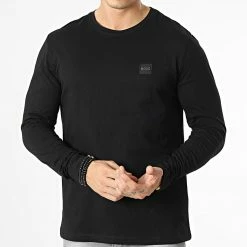 Coupon 👏 Tee 👚 Shirt Manches Longues Tacks 50476192 Noir de BOSS 😀