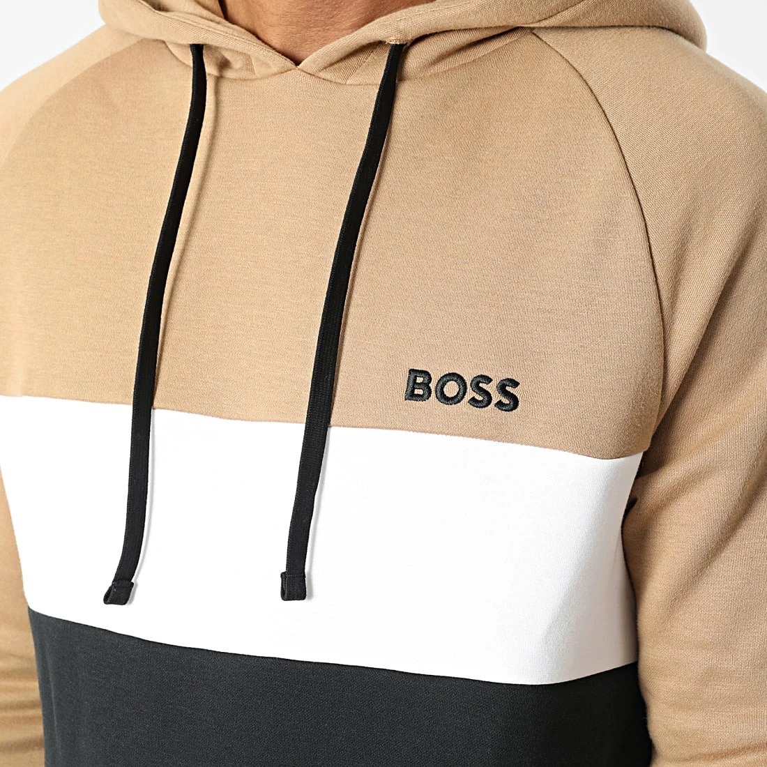 Promo ✔️ Sweat Capuche 50480672 Camel Bleu Marine de BOSS ✨ – Image 2