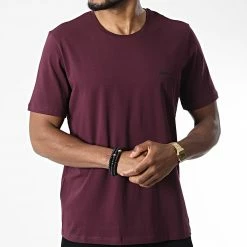 Les meilleures critiques de 😀 Tee 👚 Shirt 50469605 Bordeaux de BOSS 🌟