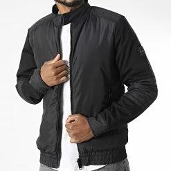 Sortie 🔥 Veste Zippée 50481756 Noir de BOSS ✨